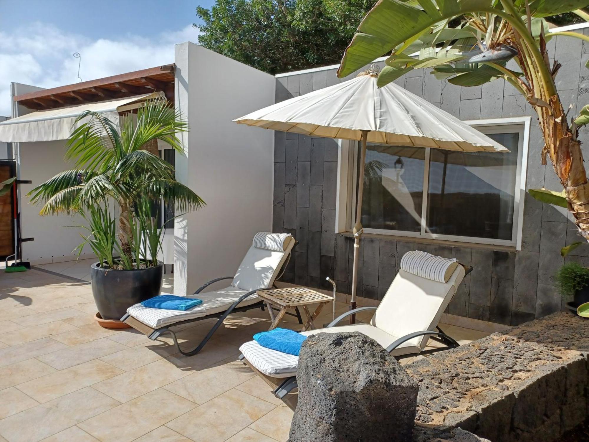 Villa Niki Mit Beheiztem Gemeinschaftspool Fuer 2 Appartments Las Breñas Exteriör bild